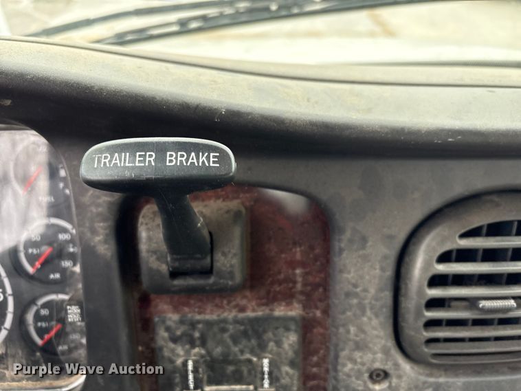 image for item FB8500 2009 Freightliner Business Class M2 bucket truck