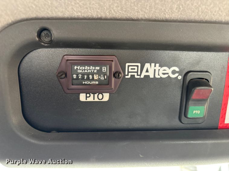 image for item FB8500 2009 Freightliner Business Class M2 bucket truck