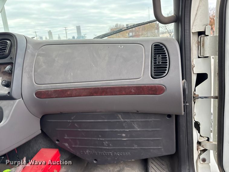 image for item FB8500 2009 Freightliner Business Class M2 bucket truck