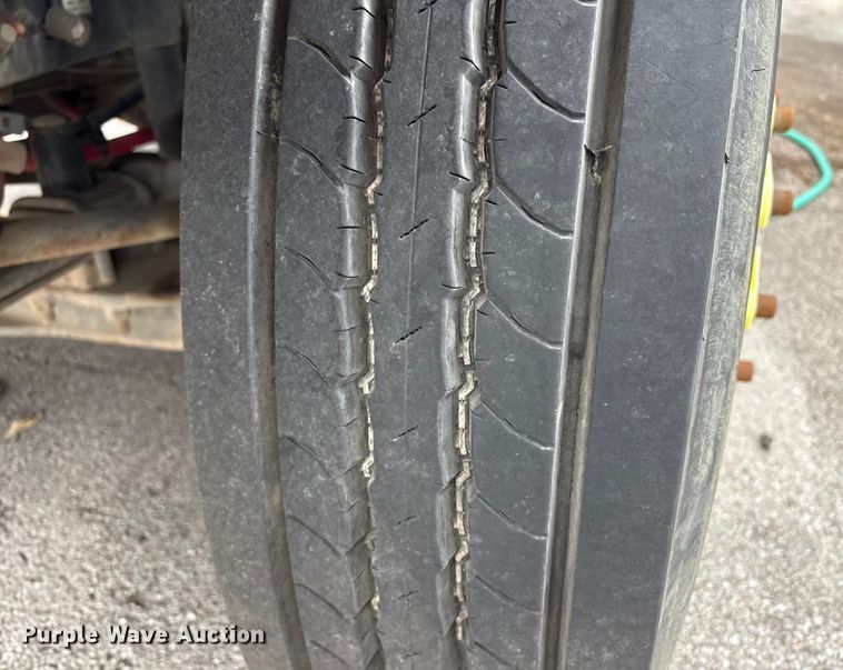 image for item FB8500 2009 Freightliner Business Class M2 bucket truck