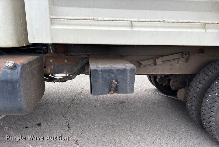 image for item FB8501 2001 International 2254 dump truck