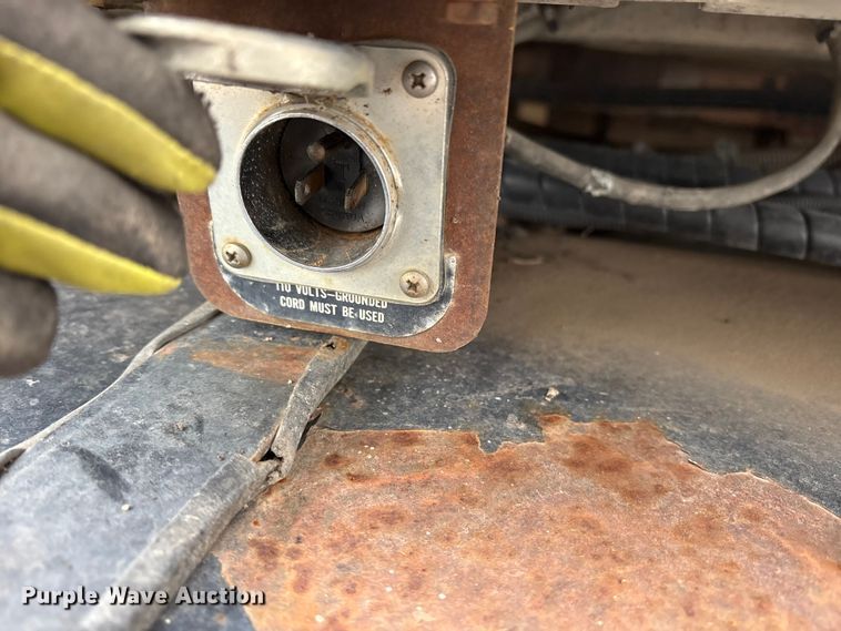 image for item FB8501 2001 International 2254 dump truck