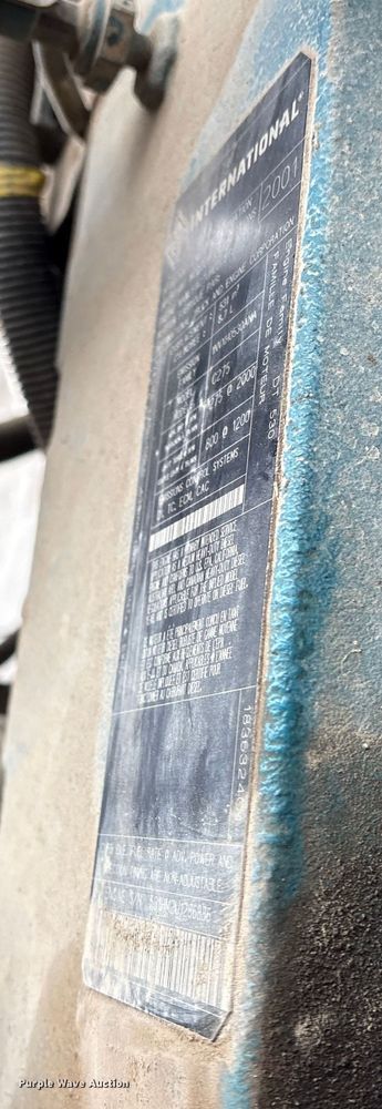 image for item FB8501 2001 International 2254 dump truck