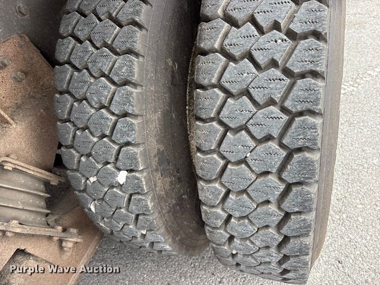 image for item FB8501 2001 International 2254 dump truck