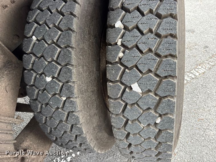 image for item FB8501 2001 International 2254 dump truck