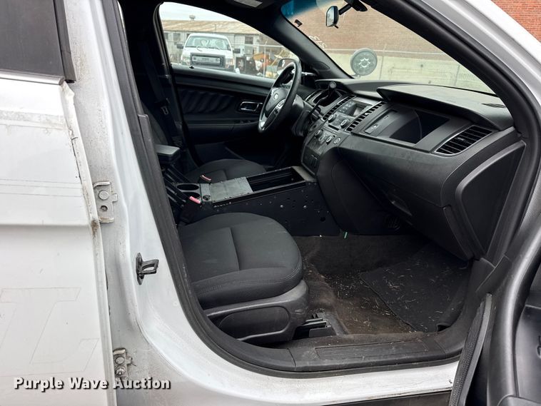 image for item FB8502 2015 Ford Taurus Police Interceptor 