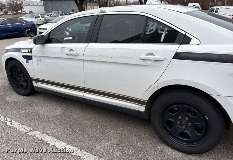 image for item FB8505 2016 Ford Taurus Police Interceptor 