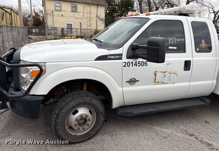 image for item FB8506 2014 Ford F350 Super Duty Ext. Cab utility bed pickup truck