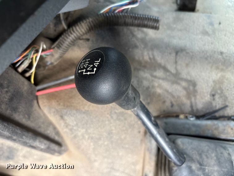 image for item FB8506 2014 Ford F350 Super Duty Ext. Cab utility bed pickup truck