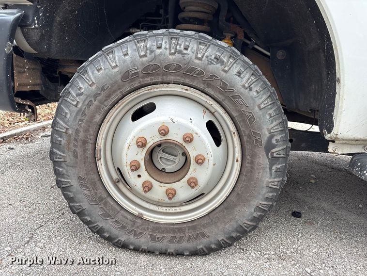 image for item FB8506 2014 Ford F350 Super Duty Ext. Cab utility bed pickup truck