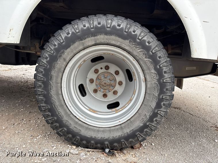 image for item FB8506 2014 Ford F350 Super Duty Ext. Cab utility bed pickup truck