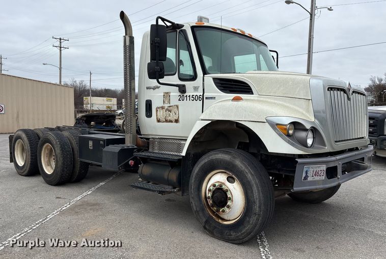 image for item FB8510 2011 International WorkStar 7400 semi truck