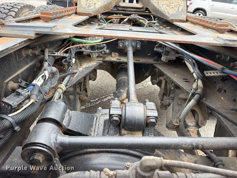 image for item FB8510 2011 International WorkStar 7400 semi truck