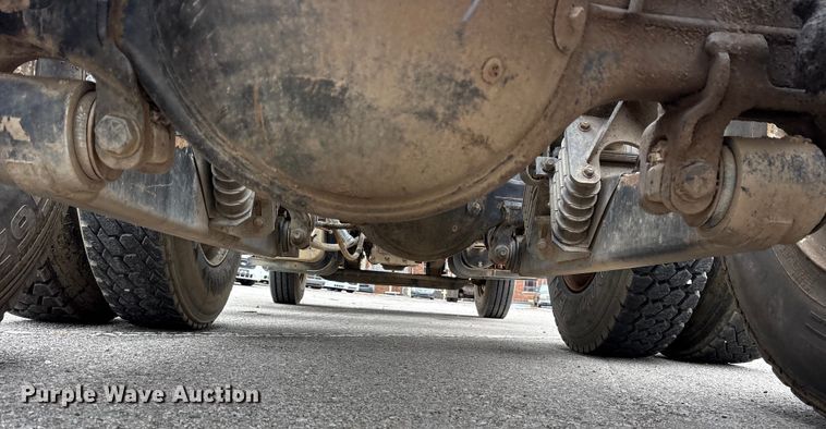 image for item FB8510 2011 International WorkStar 7400 semi truck