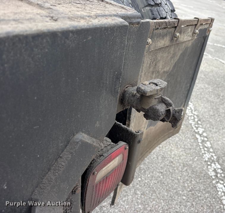 image for item FB8510 2011 International WorkStar 7400 semi truck