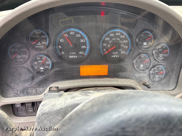 image for item FB8510 2011 International WorkStar 7400 semi truck