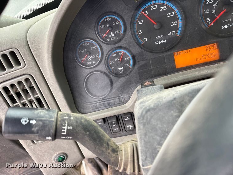 image for item FB8510 2011 International WorkStar 7400 semi truck