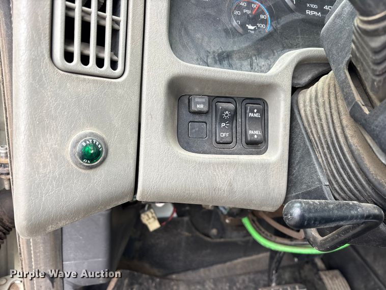 image for item FB8510 2011 International WorkStar 7400 semi truck