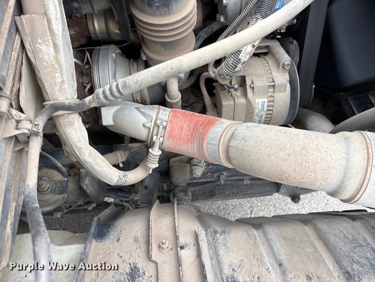 image for item FB8510 2011 International WorkStar 7400 semi truck