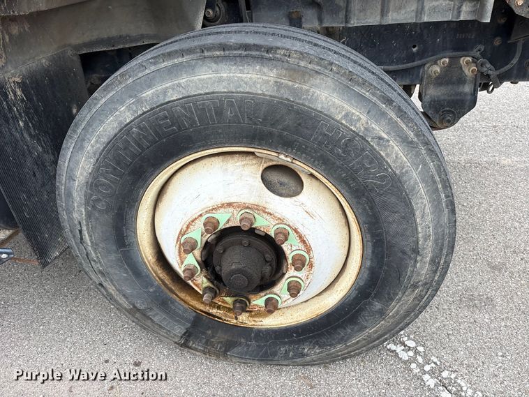 image for item FB8510 2011 International WorkStar 7400 semi truck