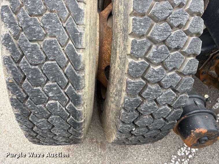 image for item FB8510 2011 International WorkStar 7400 semi truck