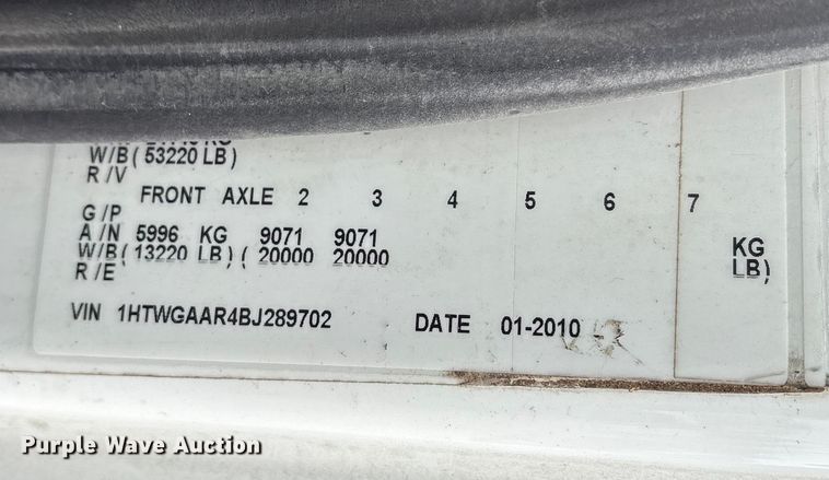 image for item FB8510 2011 International WorkStar 7400 semi truck