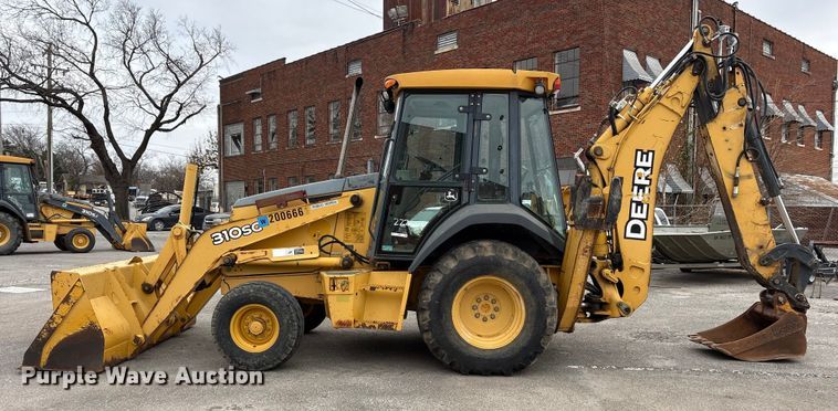 image for item FB8511 2006 John Deere 310SG backhoe