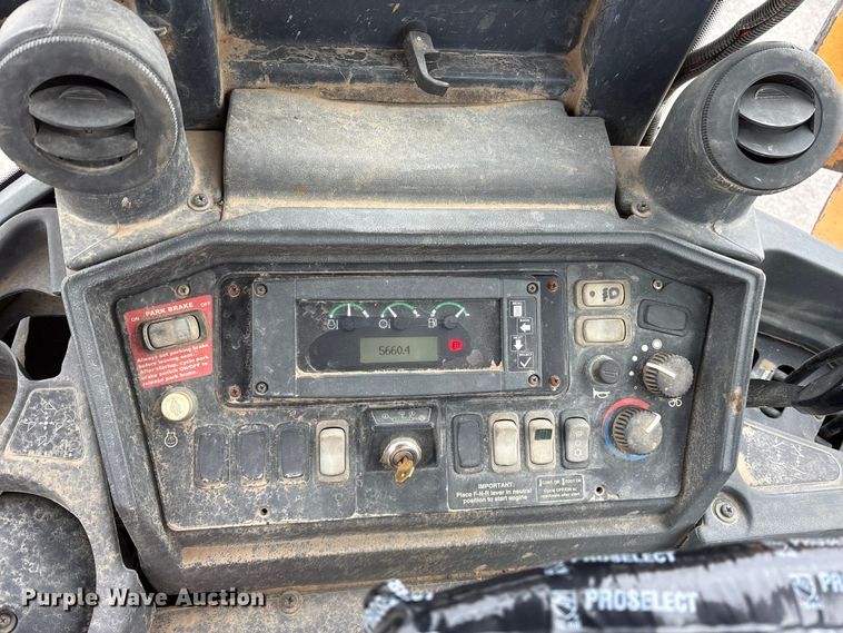 image for item FB8511 2006 John Deere 310SG backhoe