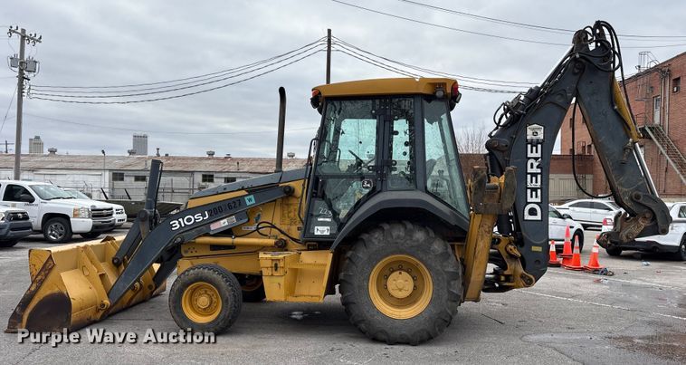 image for item FB8512 2008 John Deere 310SJ backhoe