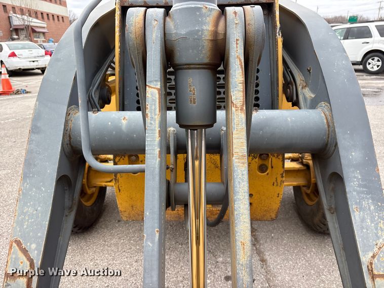 image for item FB8512 2008 John Deere 310SJ backhoe