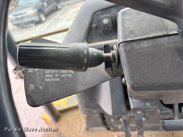 image for item FB8512 2008 John Deere 310SJ backhoe