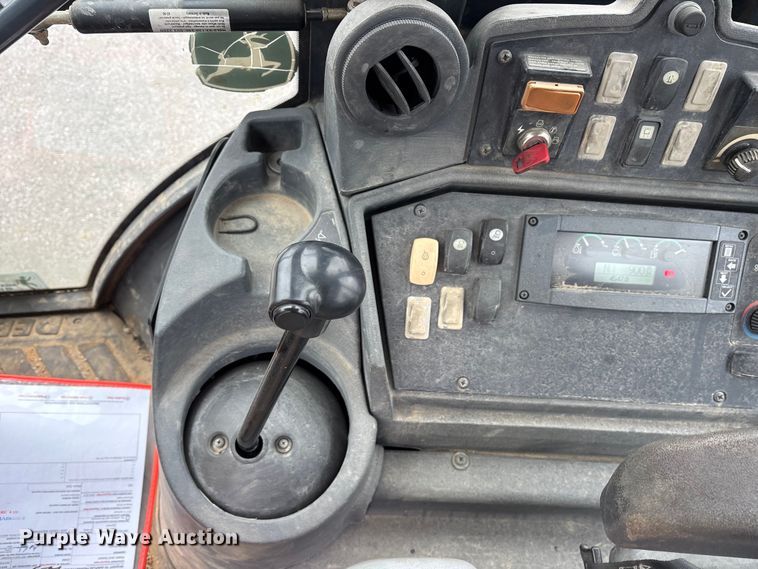 image for item FB8512 2008 John Deere 310SJ backhoe