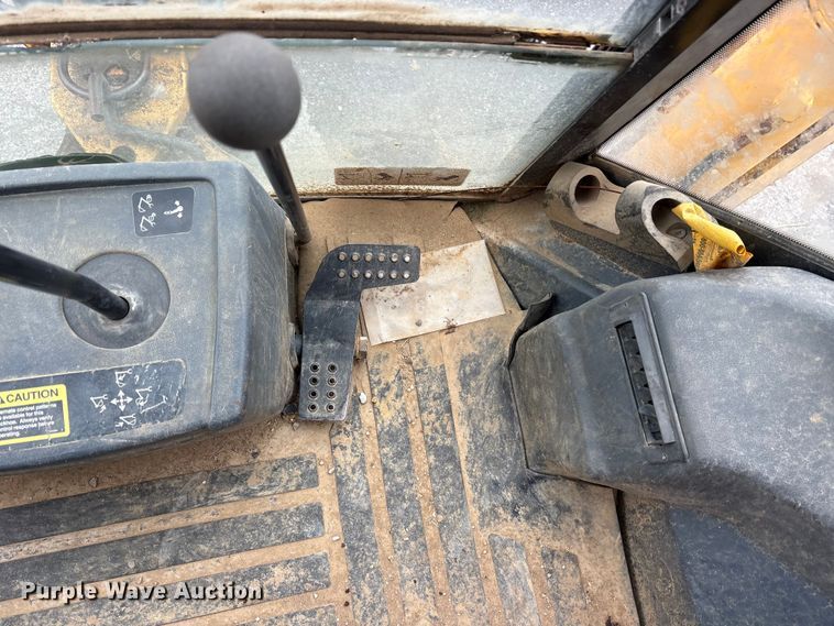 image for item FB8512 2008 John Deere 310SJ backhoe