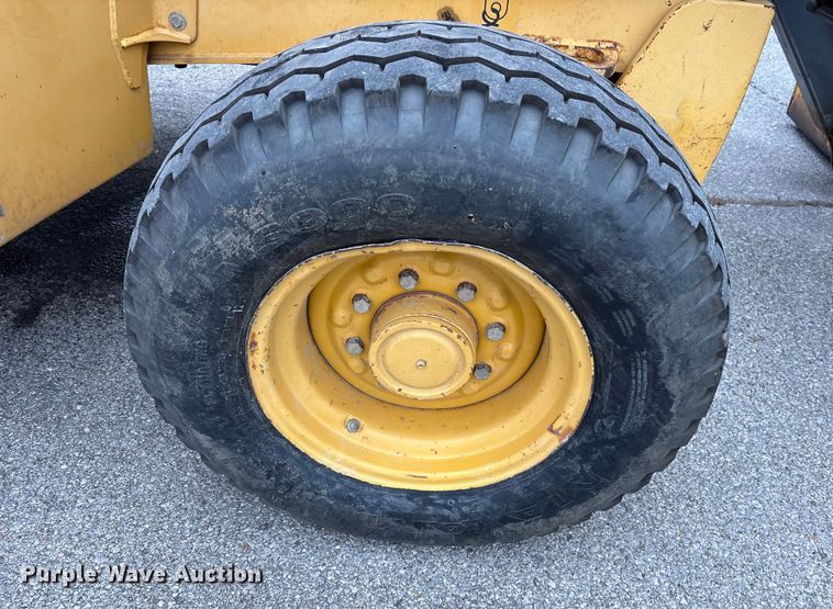 image for item FB8512 2008 John Deere 310SJ backhoe