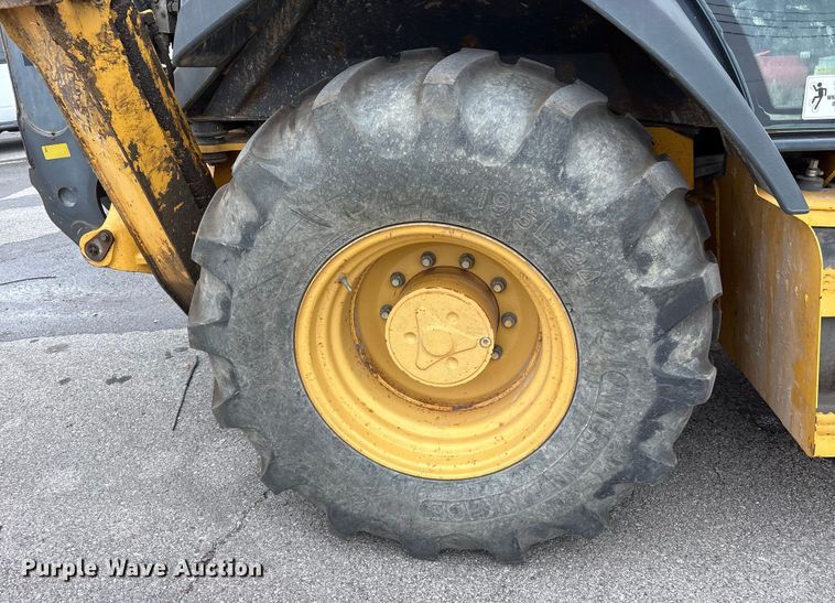 image for item FB8512 2008 John Deere 310SJ backhoe