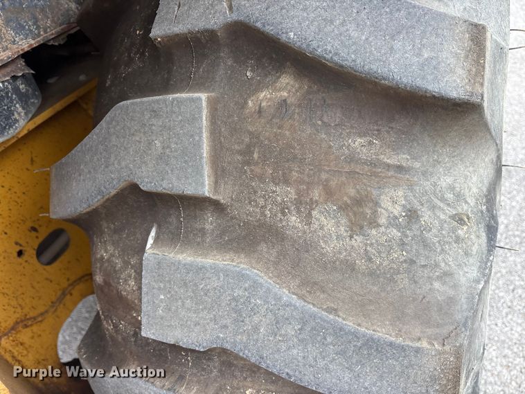 image for item FB8512 2008 John Deere 310SJ backhoe