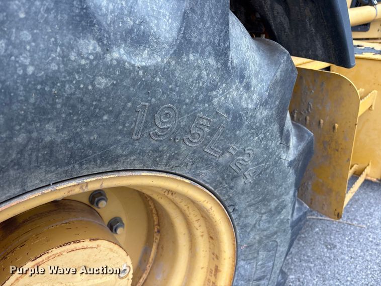 image for item FB8512 2008 John Deere 310SJ backhoe