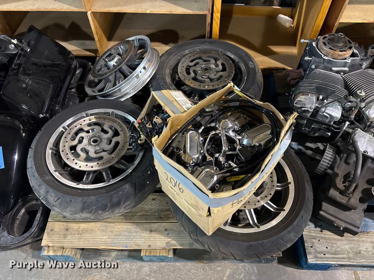 image for item FB8513 Harley Davidson parts