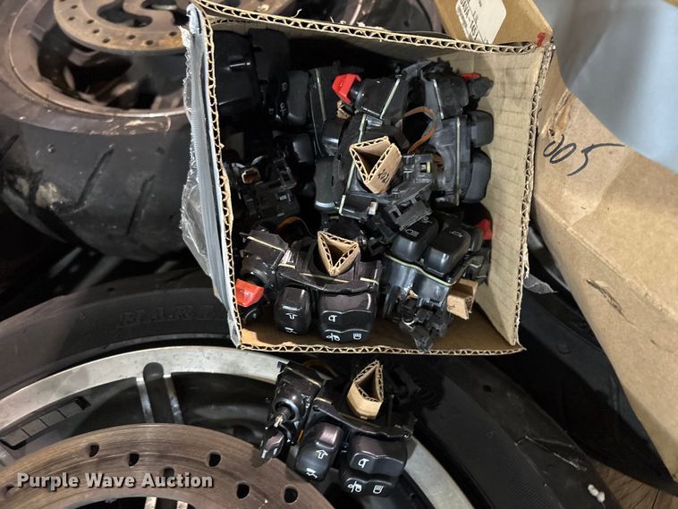 image for item FB8513 Harley Davidson parts