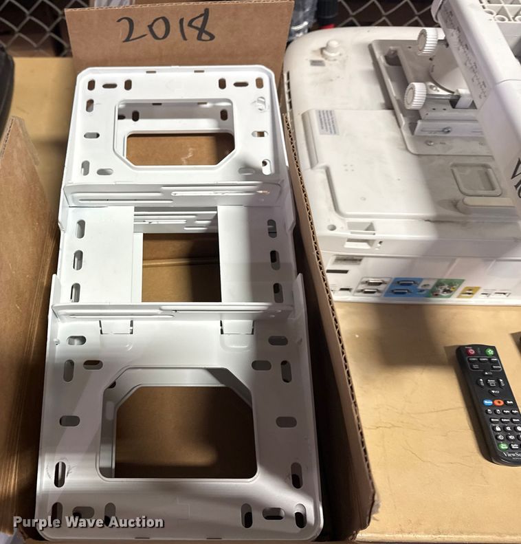 image for item FB8515 (2) ViewSonic PS750HD projectors with remotes 