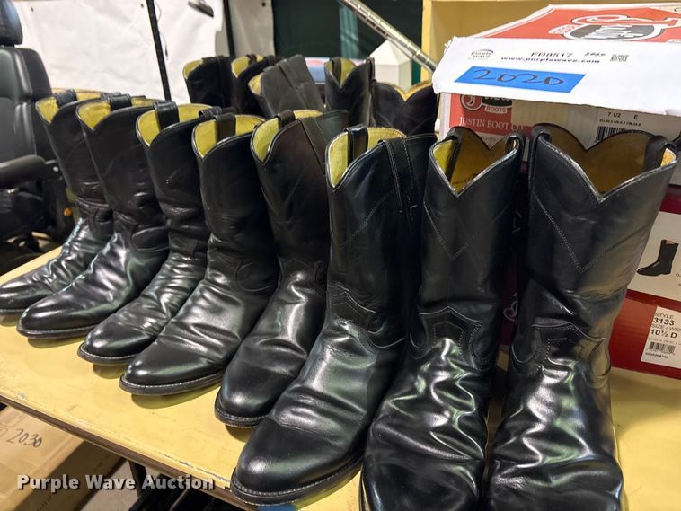 image for item FB8517 (9) pairs of Justin boots