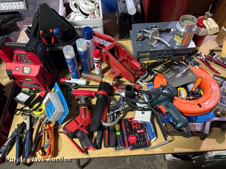 image for item FB8519 Tools