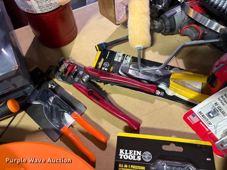 image for item FB8519 Tools