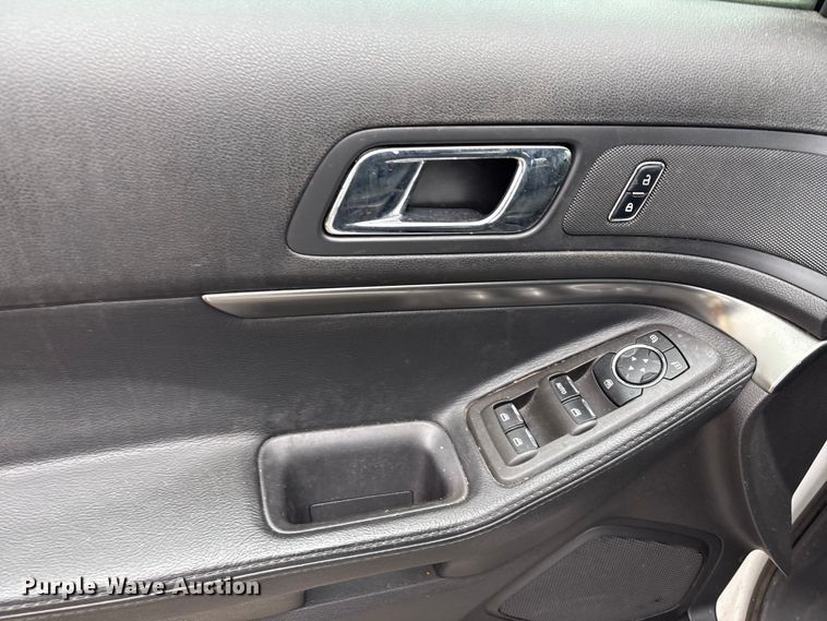 image for item FB8523 2015 Ford Explorer Police Interceptor SUV