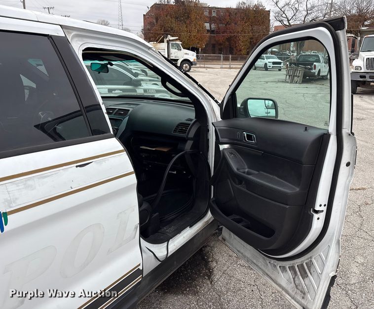 image for item FB8523 2015 Ford Explorer Police Interceptor SUV