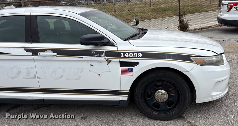 image for item FB8525 2014 Ford Taurus Police Interceptor 