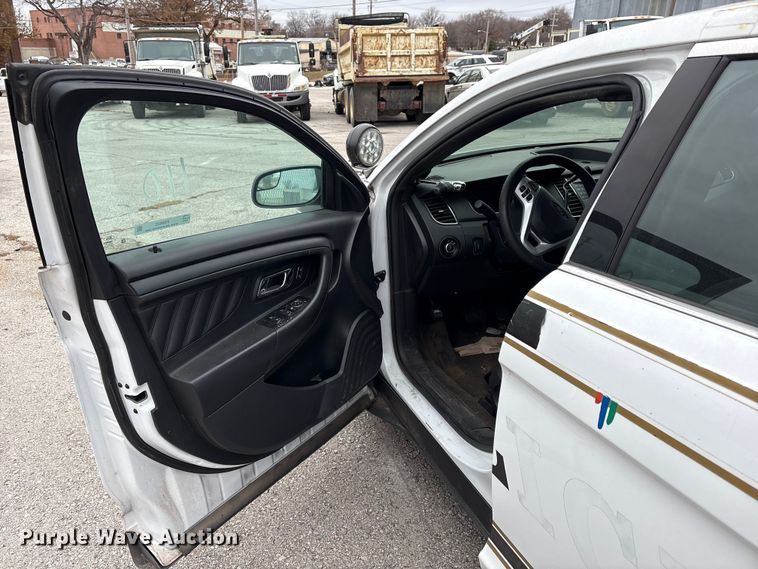 image for item FB8525 2014 Ford Taurus Police Interceptor 