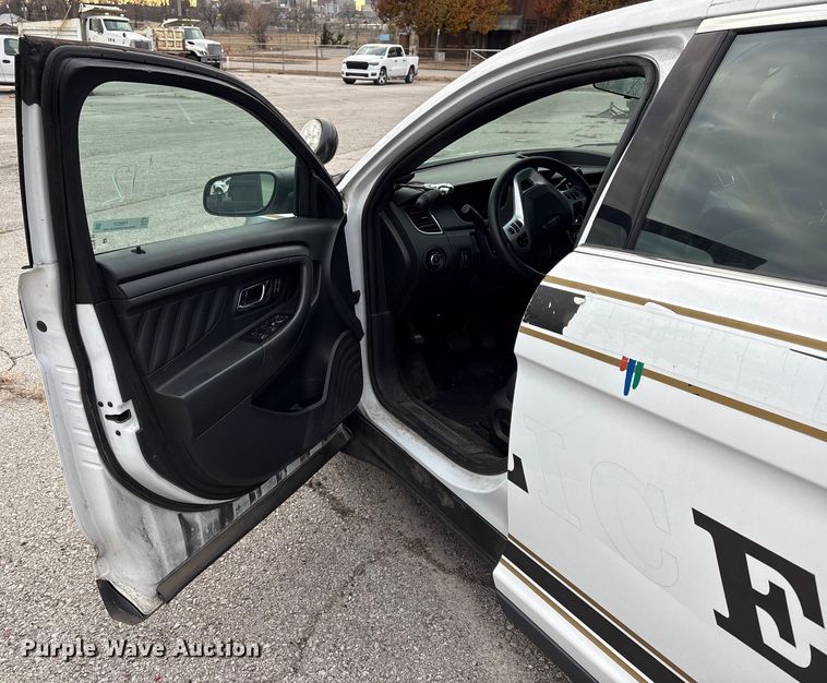 image for item FB8527 2014 Ford Taurus Police Interceptor 