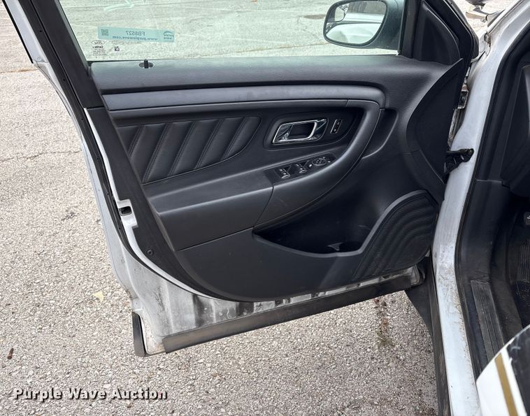 image for item FB8527 2014 Ford Taurus Police Interceptor 