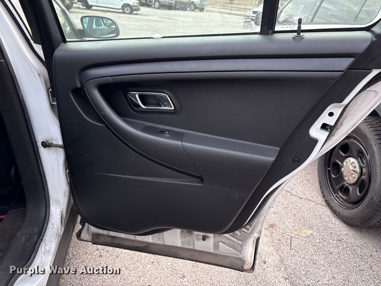 image for item FB8527 2014 Ford Taurus Police Interceptor 